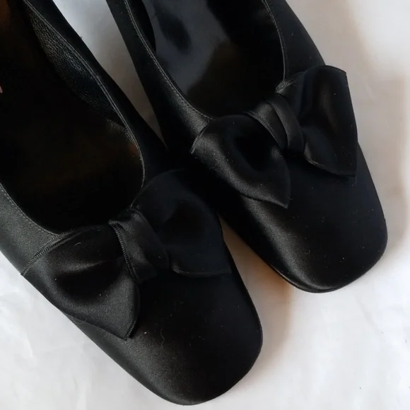 Salvatore Ferragamo Black Heels - Picture 5 of 7